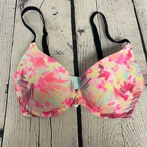 Victoria’s Secret PINK bra